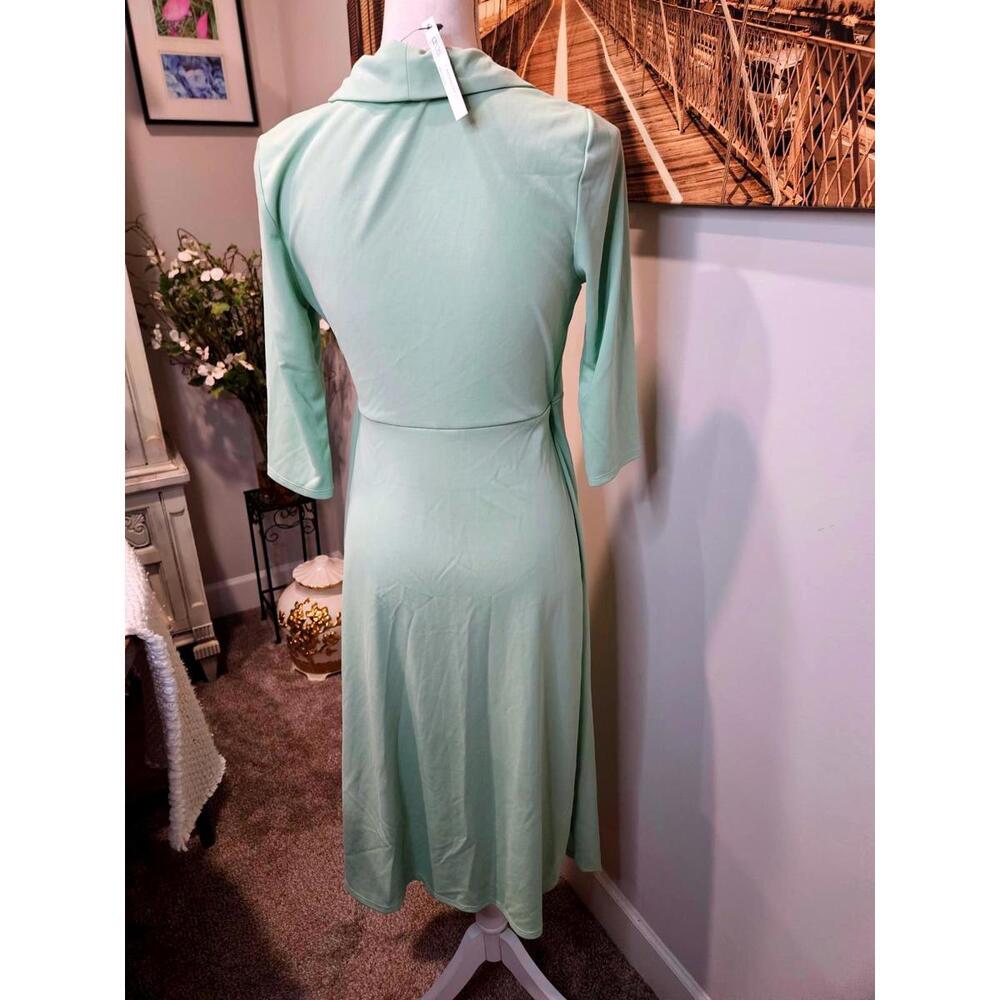 Nwt ASOS Women's Light Green Midi Dress Size 4 - Picture 2 of 6